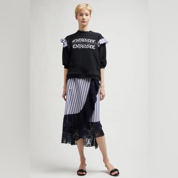 New Rentrayage Logo Graphic Ruffle Sweatshirt In Blue and Black 3/4 Sleeve Sz M - Picture 2 of 14